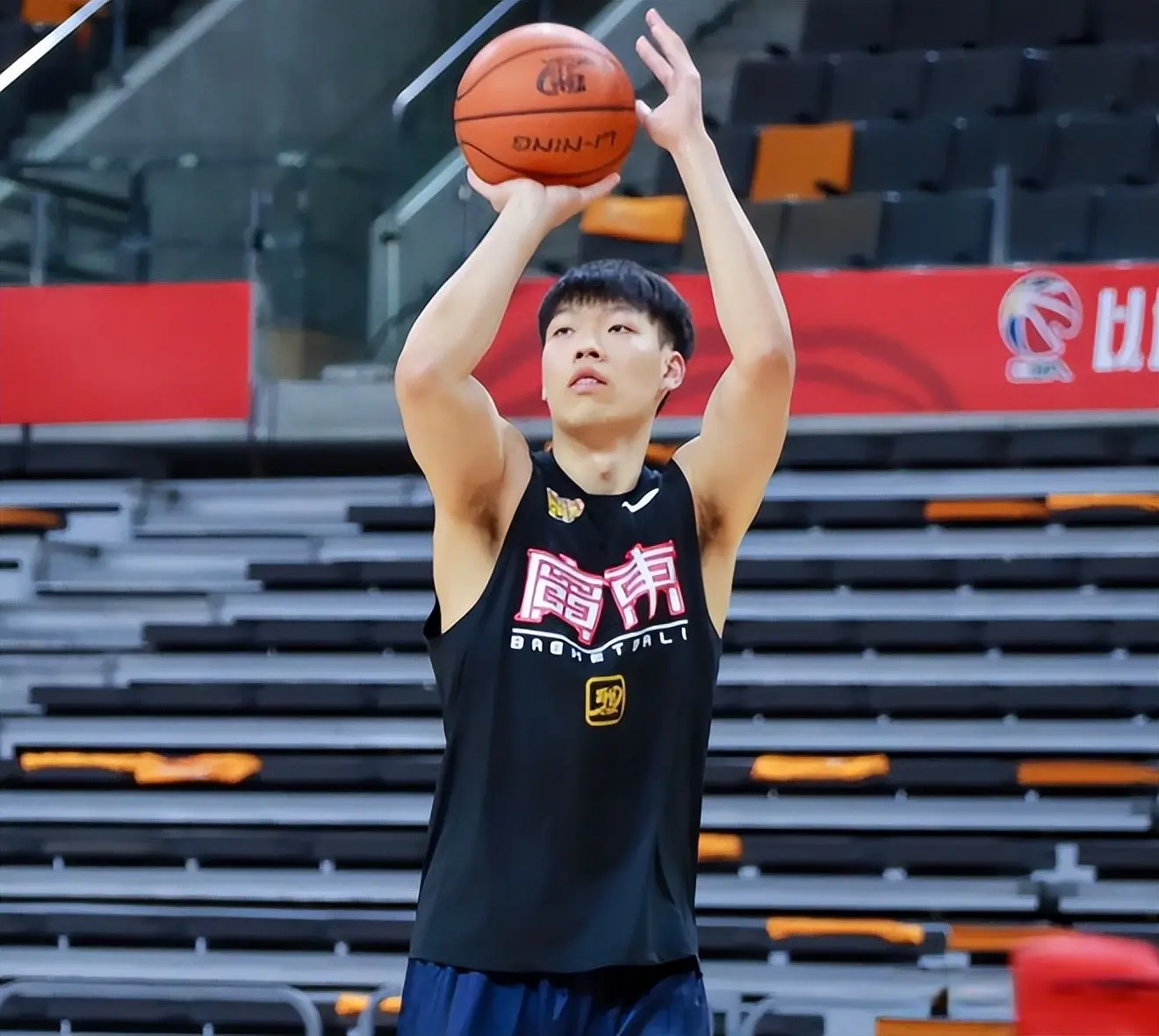 的发挥是越, 非常大