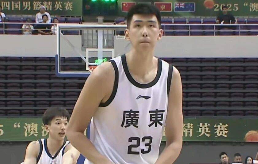 一直在主教, 队最高的